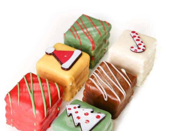 Kerst petit fours 6 stuks